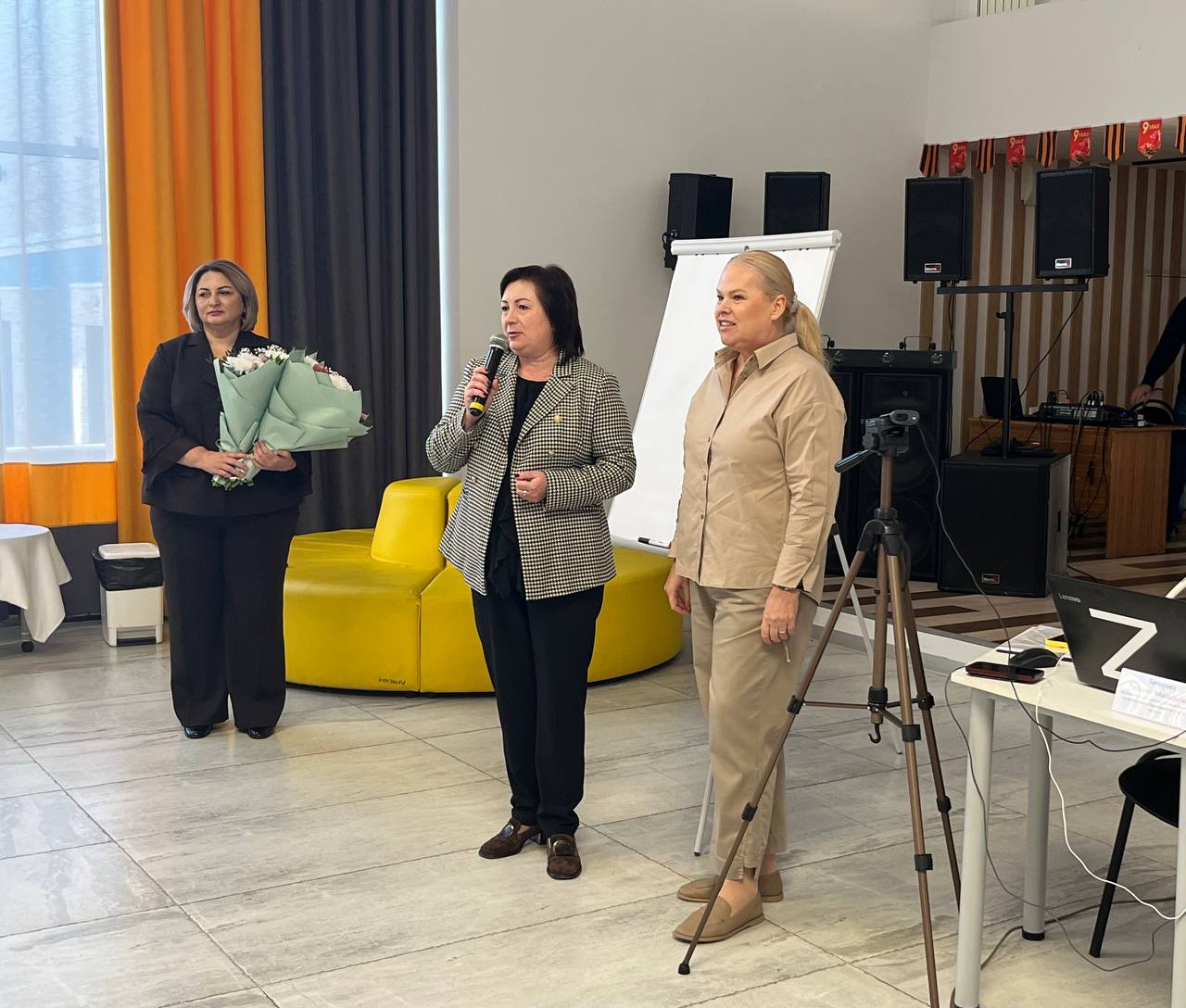 Каждая успешная организация начинается с правильно сформированной команды профессионалов, объединённых одной целью и едиными корпоративными ценностями. Команда должна стать одним целым, где все её части работают синхронно и гармонично, дополняя друг друга.