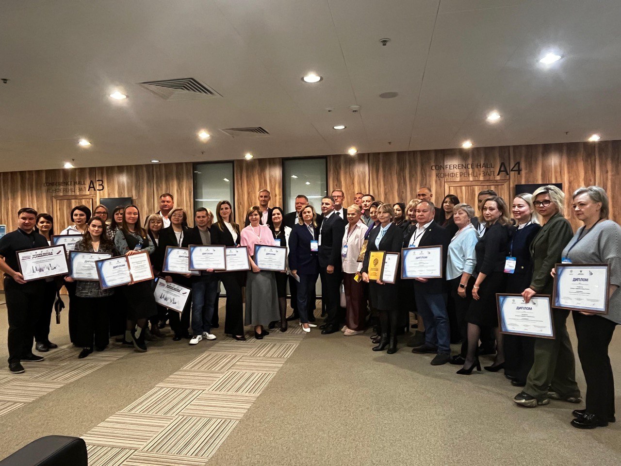 15 октября 2025 года в Санкт-Петербурге на территории конгресс-центра «Экспофорум» прошел XIII Петербургский Международный Форум Здоровья.