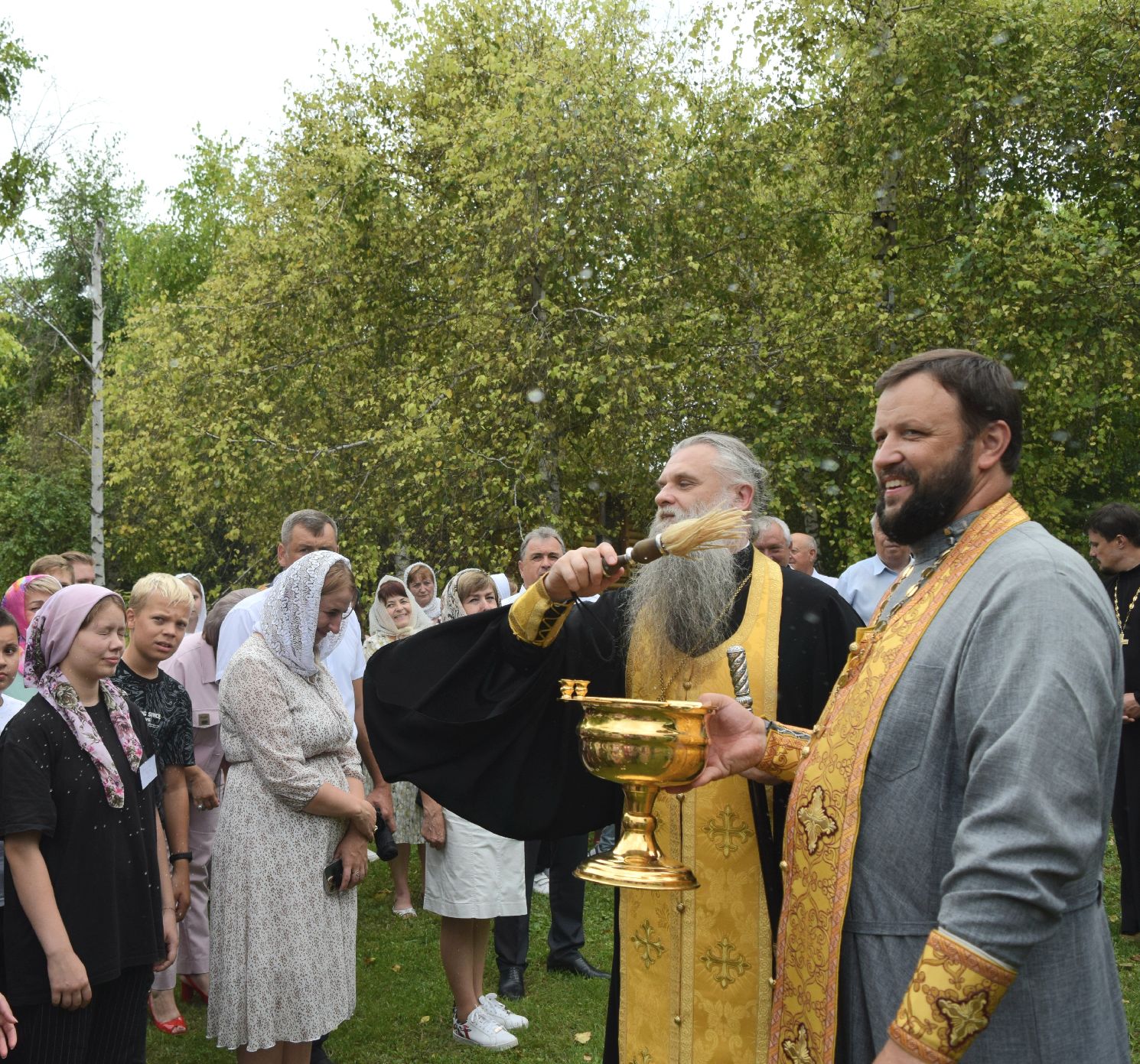 В Ездоцком Красногвардейского района проходит Форум православной молодёжи Валуйской епархии.