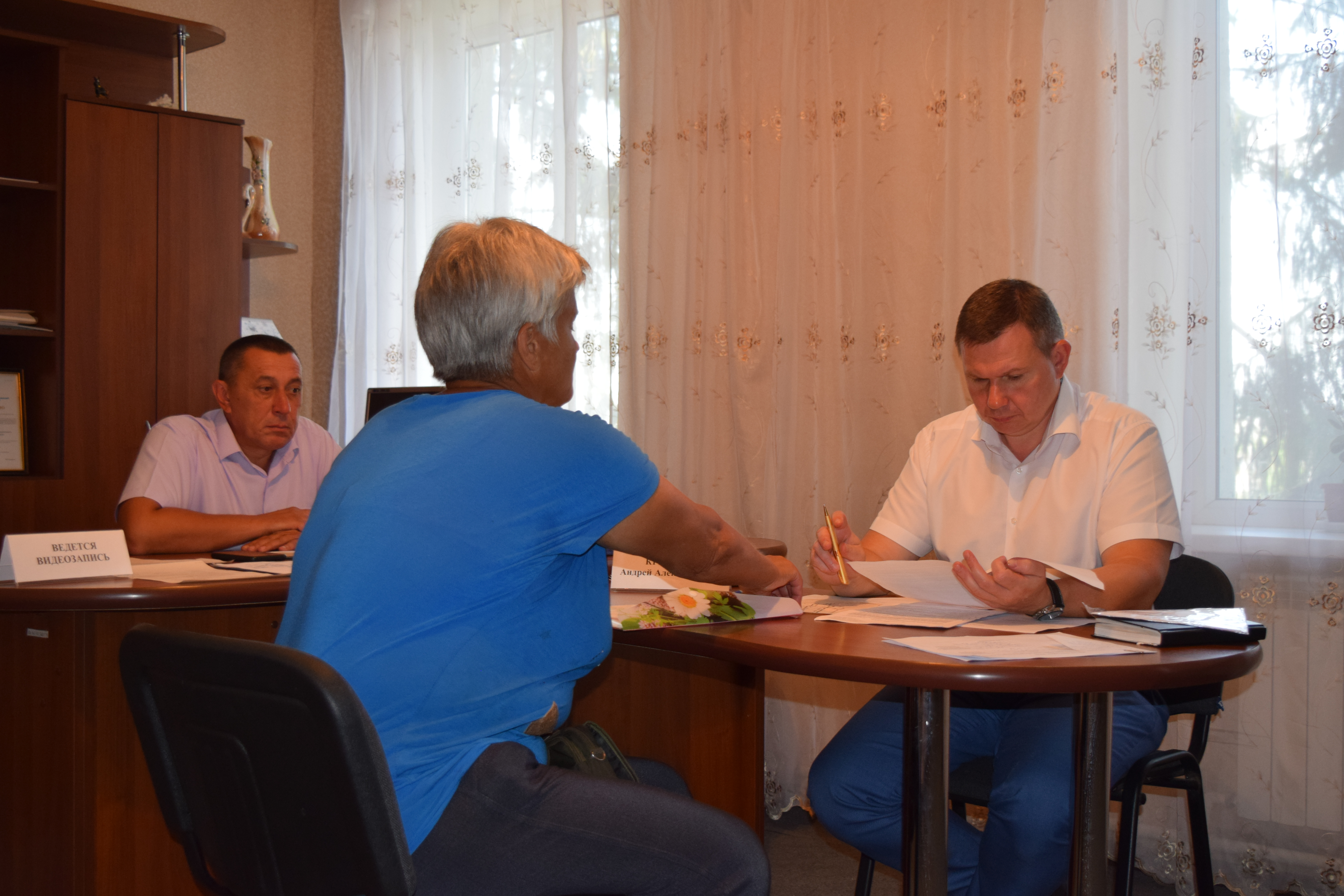 На выездном приёме граждан в Никитовском сельском поселении заместителем главы администрации района Андреем Криушиным принято 7 человек