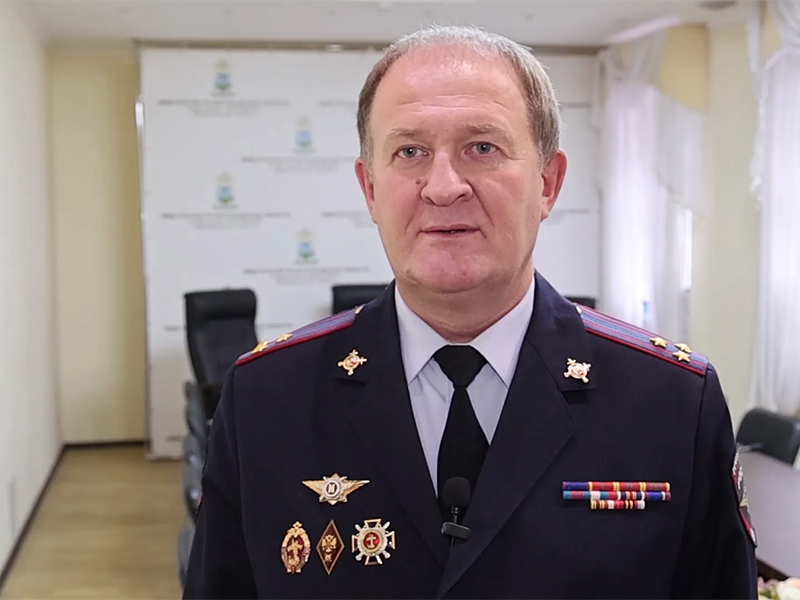 Полиция Белгородской области призывает родителей и педагогов провести с детьми разъяснительные беседы о правилах безопасности при обнаружении подозрительных предметов.