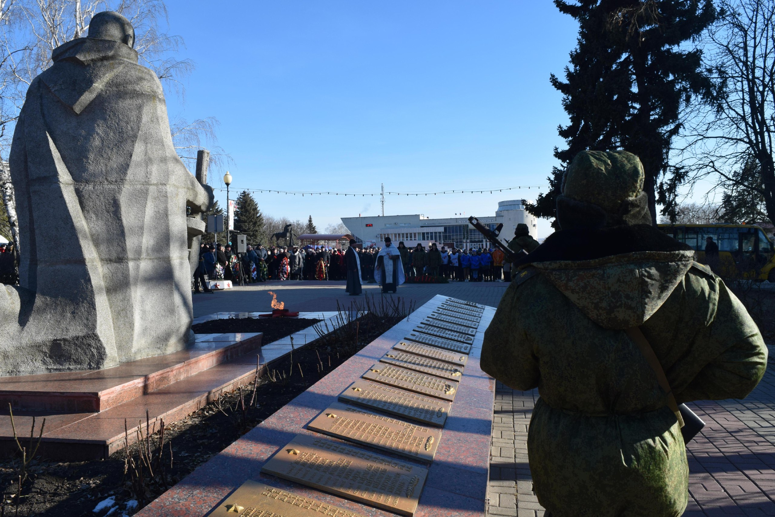 Красногвардейцы отмечают 80-ю годовщину освобождения района от немецко-фашистских захватчиков
