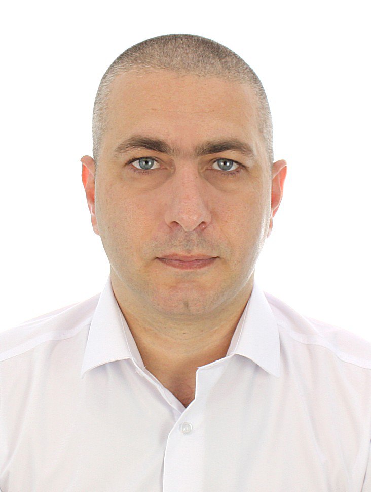 Камалян Эрнест Гариевич.