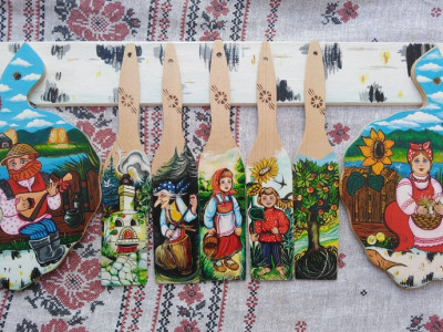 Роспись по дереву.