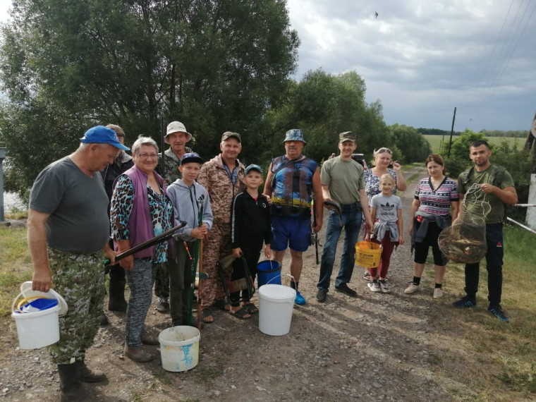 День рыбака в Никитовке порадовал гостей праздника хорошим уловом.