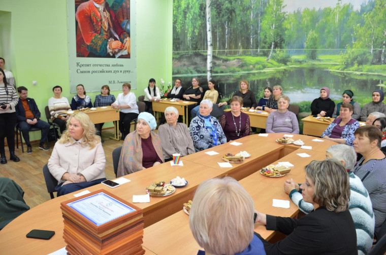 Патриотическая встреча с участием волонтерских объединений в рамках акции «Сильнее стали».