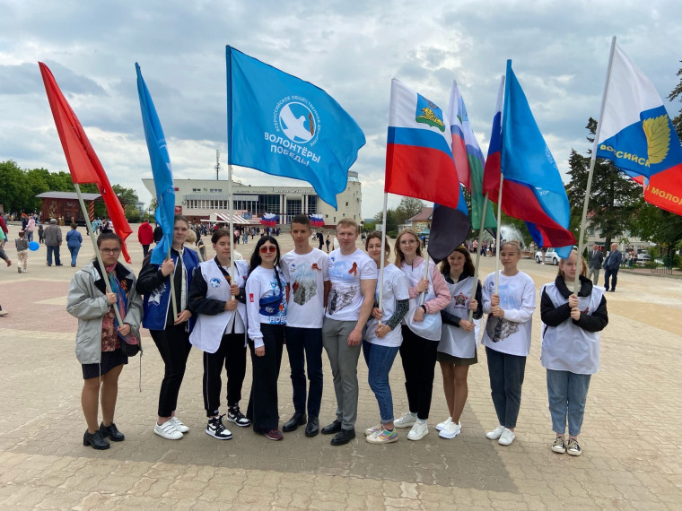В Красногвардейском районе 280 волонтёров готовы протянуть руку помощи каждому. В Красногвардейском районе 280 волонтёров готовы протянуть руку помощи каждому.
