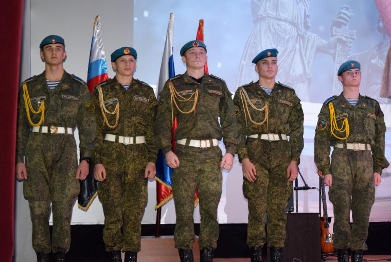 На территории Красногвардейского района, прошли патриотические мероприятия, посвящённые Дню народного единства.