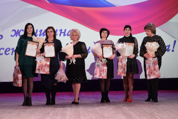 Совет женщин Красногвардейского района отметил 35-летие.