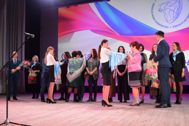 Совет женщин Красногвардейского района отметил 35-летие.