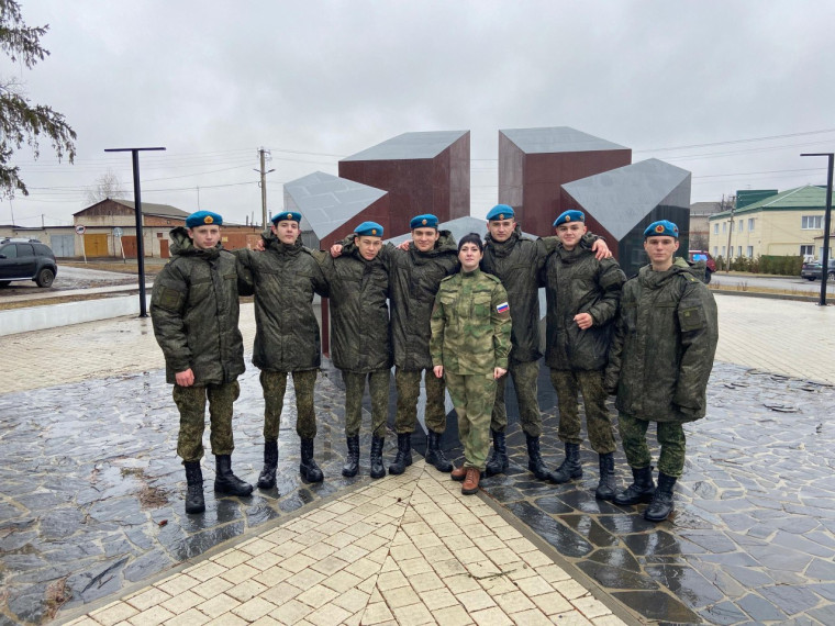 40 курсантов военно-патриотических клубов района побывали в Учебном центре Острогожска.