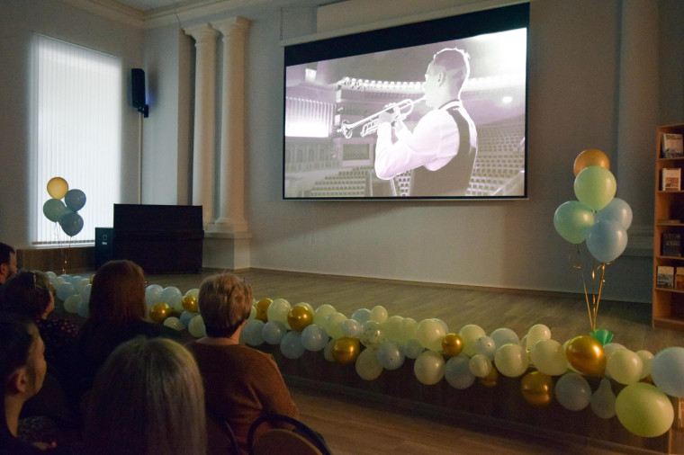 В Бирюче открыли виртуальный концертный зал.