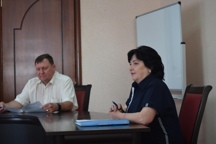 Поддержку от государства на развитие столярного дела получили жители Красногвардейского района.
