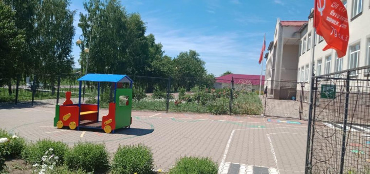 Все дошкольники села Арнаутово смогут посещать игровую площадку детского сада.