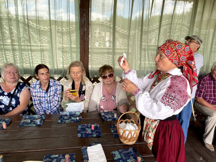 Жители Красногвардейского района почтенного возраста с культурным визитом посетили Новооскольский городской округ.