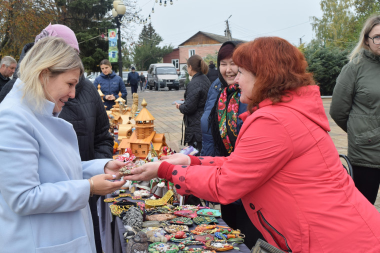 В эти выходные в Красногвардейском районе прошла Бирюченская ярмарка.