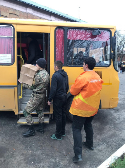 Из Бирюча отправили очередную партию необходимой помощи для военнослужащих, участвующих в зоне СВО.