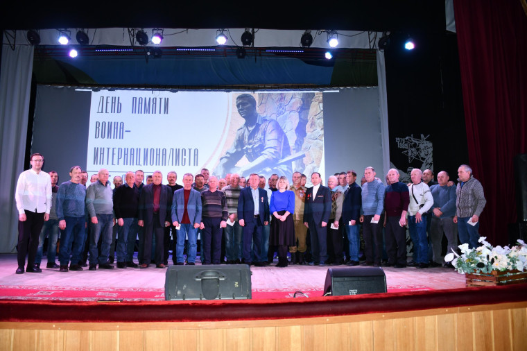 95 участников военных действий награждены медалями к 35-летию со Дня вывода войск из Афганистана.
