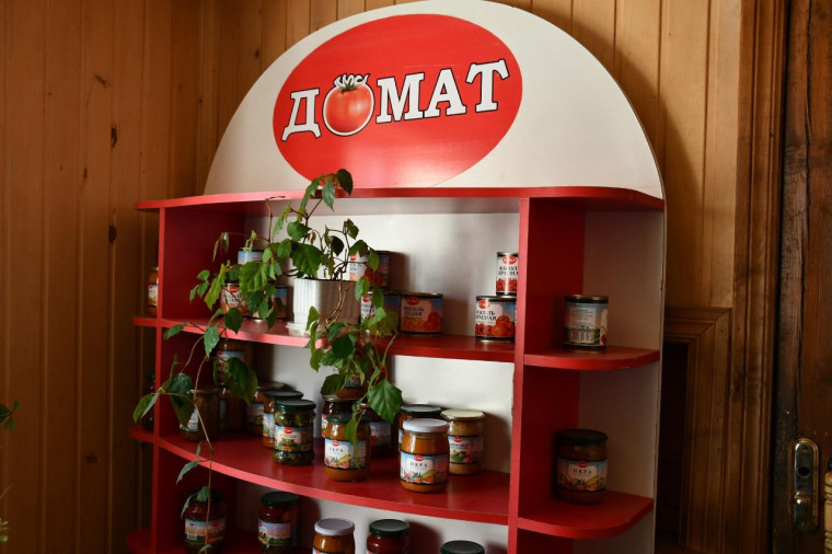 Галина Руденко познакомилась с организацией работы консервного завода «Домат-Д».