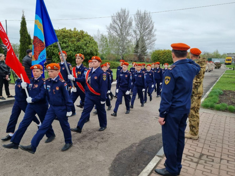 В школах Красногвардейского района продолжается традиционная ежегодная военно-патриотическая акция «Знамя Победы».
