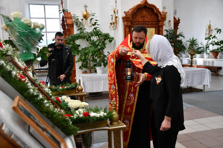 Благодатный огонь доставлен в Красногвардейский район.