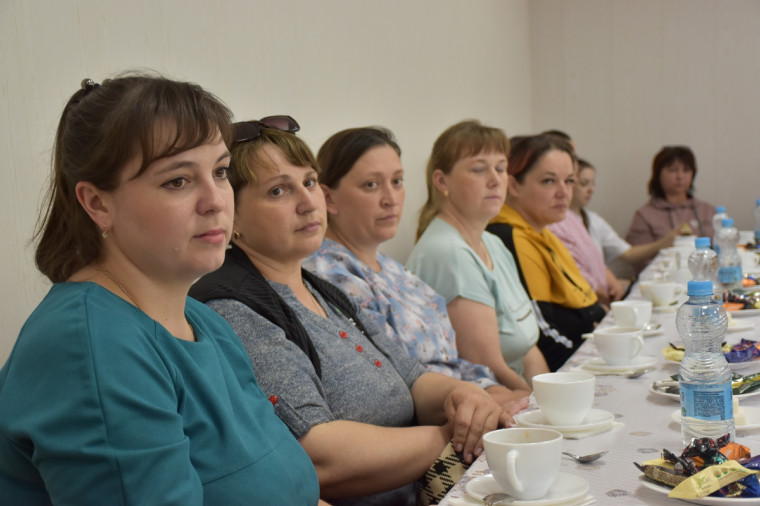 В Весёлом прошла первая встреча с красногвардейскими семьями в рамках Форума «Белгородская семья».