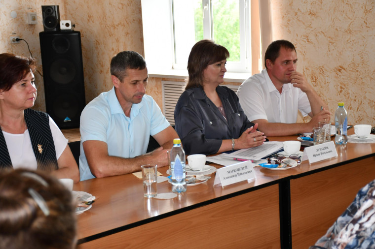 Пятая встреча в рамках муниципального этапа форума «Белгородская семья» состоялась в Большебыково.