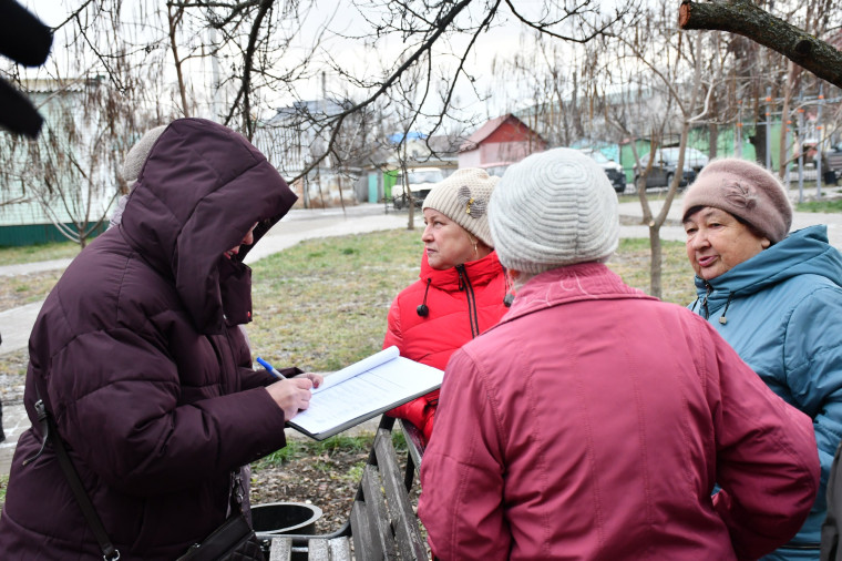 Состоялась общественная приёмка работ по капитальному ремонту многоквартирного дома 38 по ул. 9 Января в Бирюче.